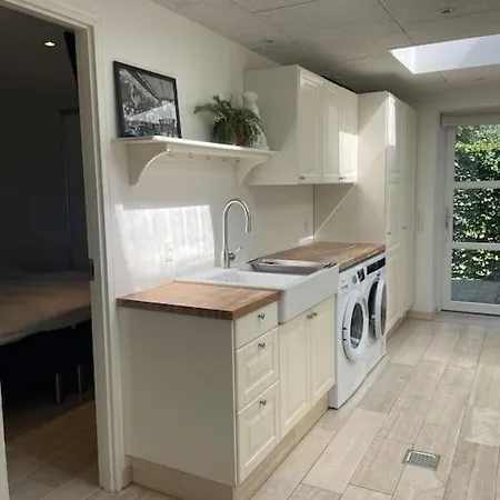 Villa Welcome To The White House